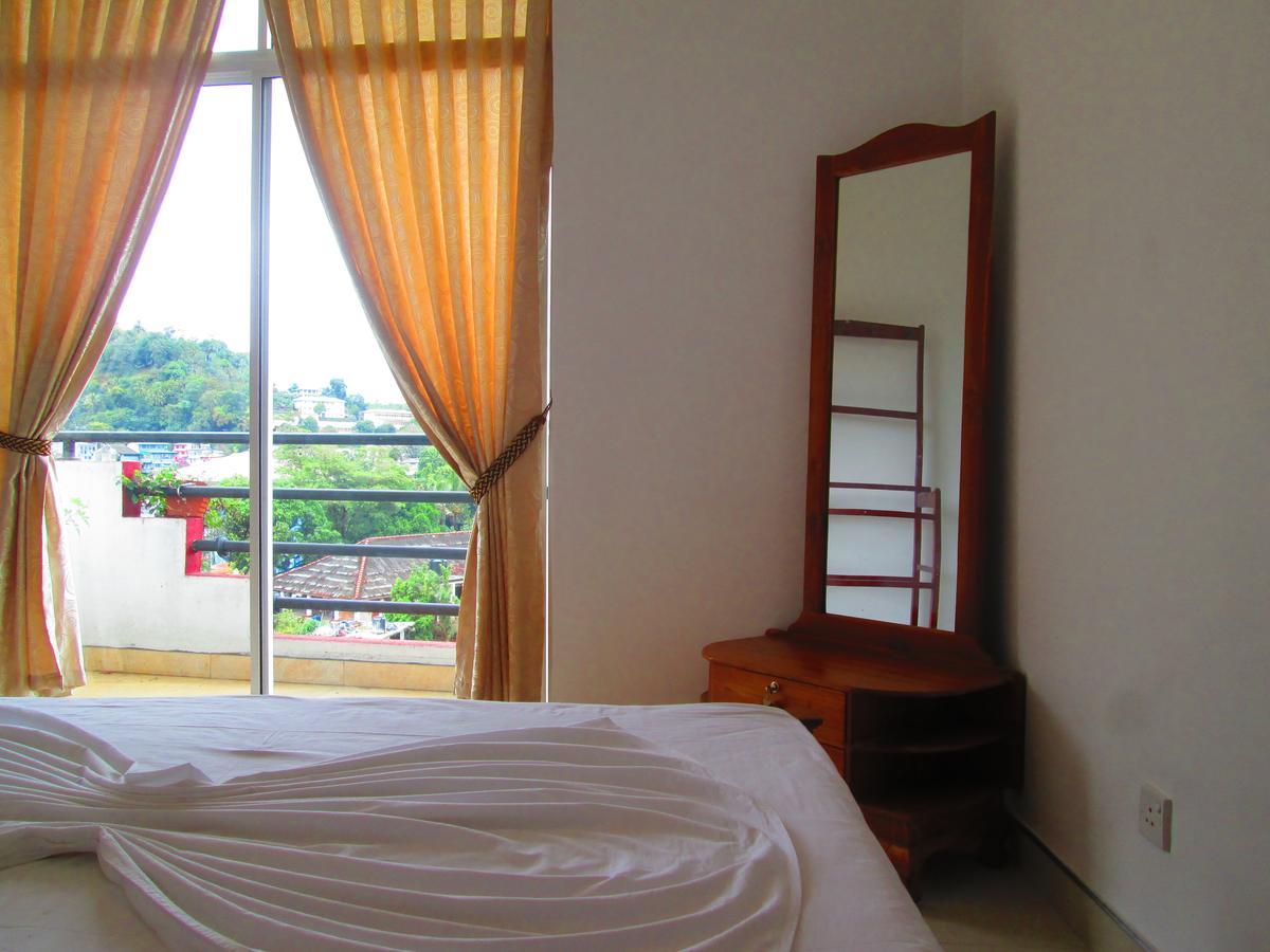 Hotel Kandyan Sweet 3*