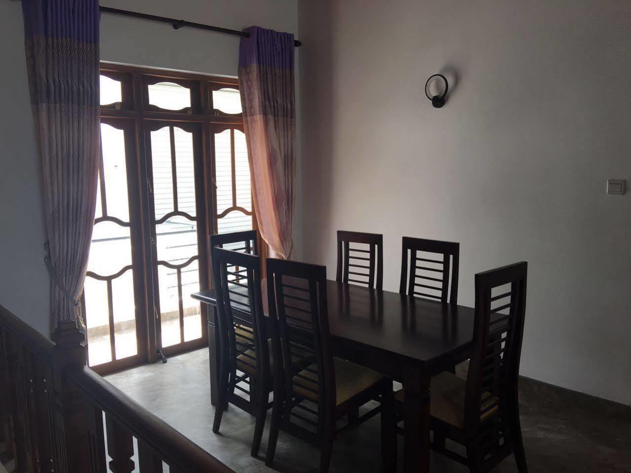 Kandyan Bluestar 2* Kandy