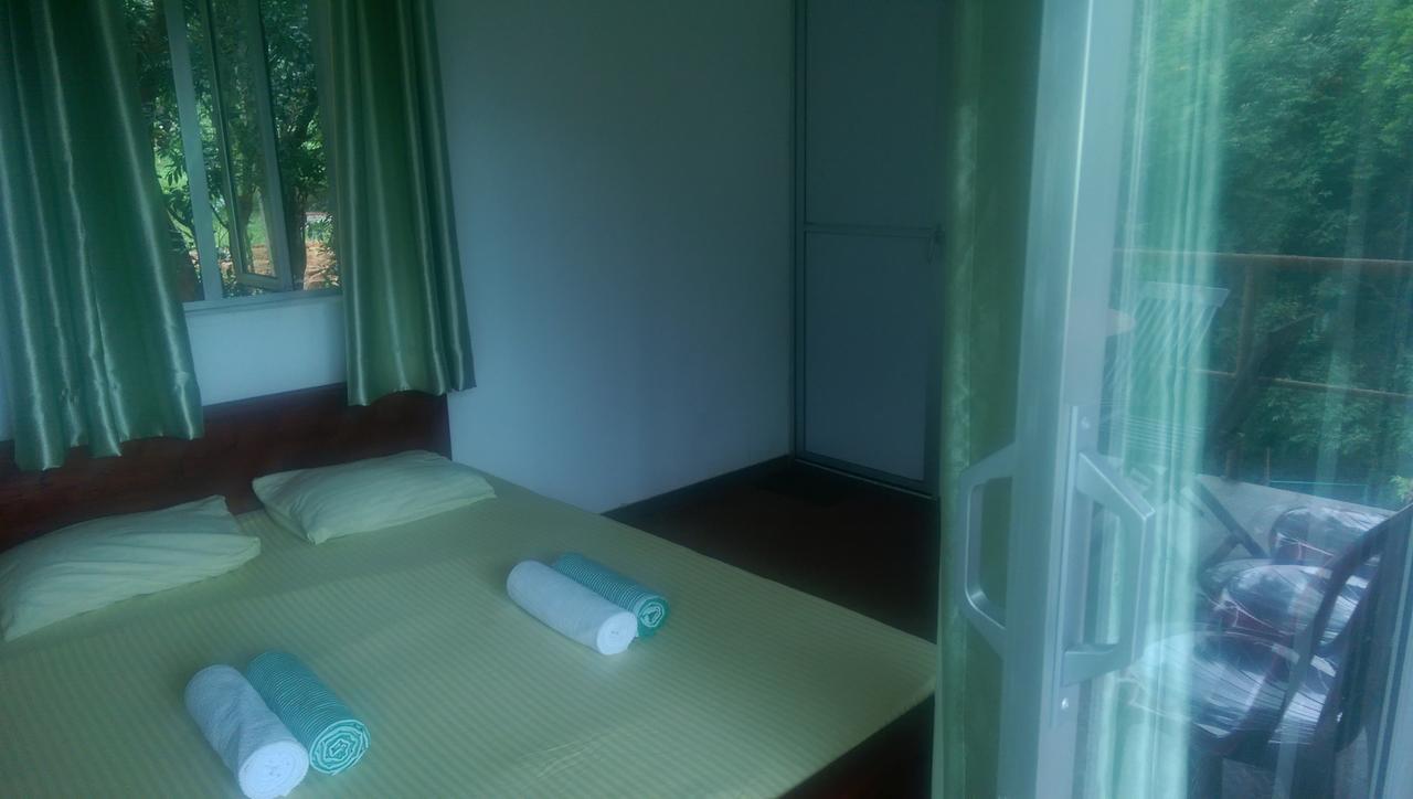 Lodge Naturee Riverstone River *