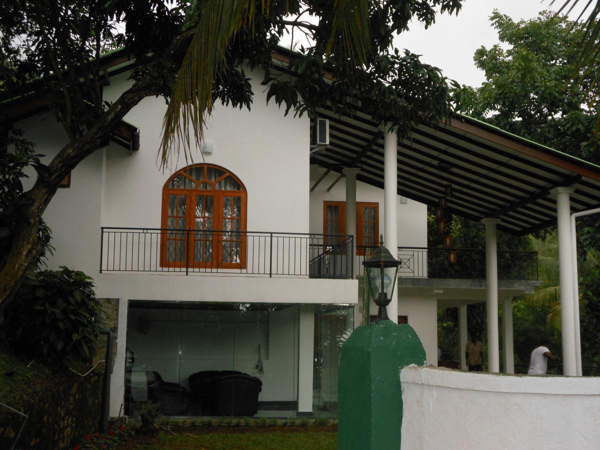 Lavender Hills Hotel