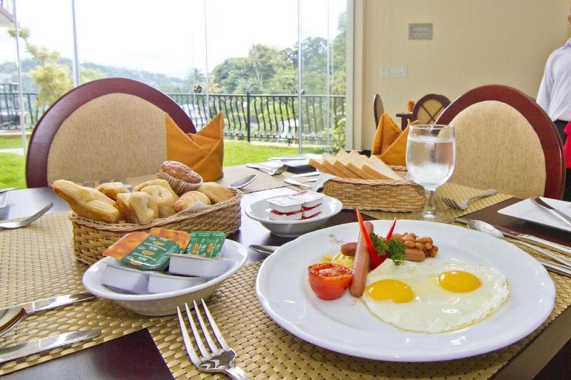 Oak Ray Serene Garden Hotel Kandy