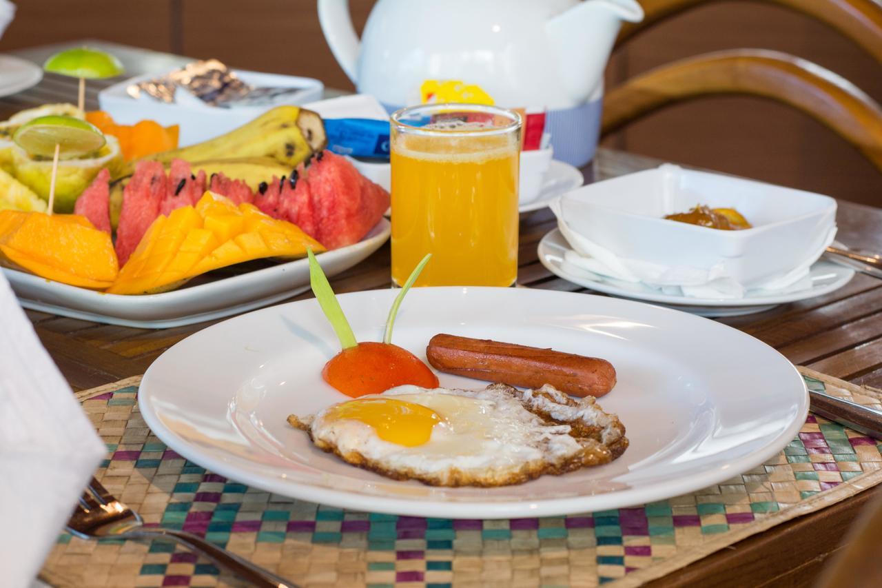 Hotel Ceyloni Residency
