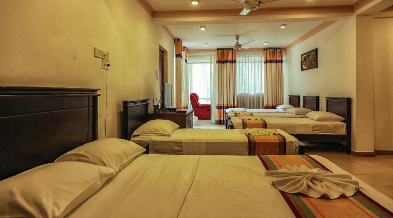Oak Ray Serene Garden Hotel Kandy
