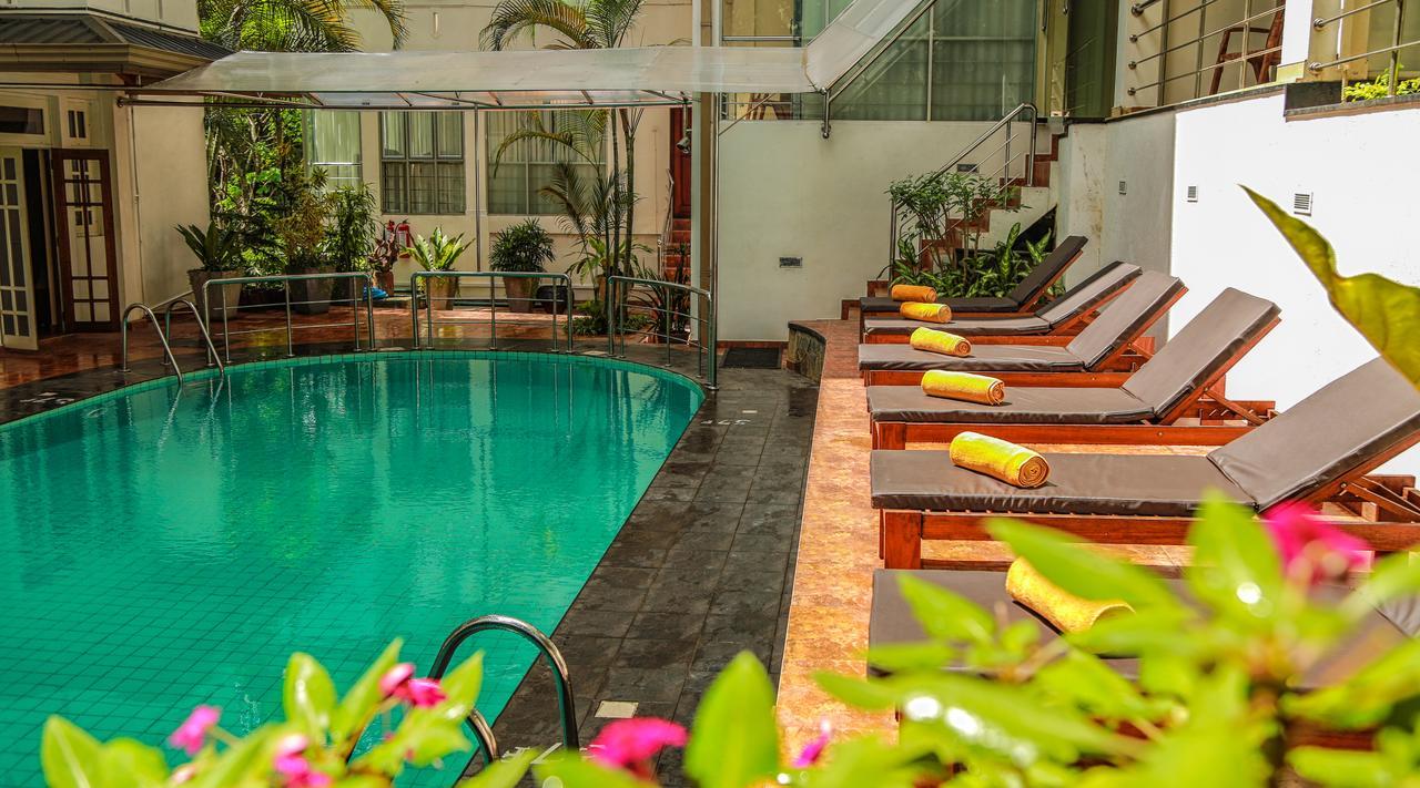 Oak Ray Serene Garden Hotel