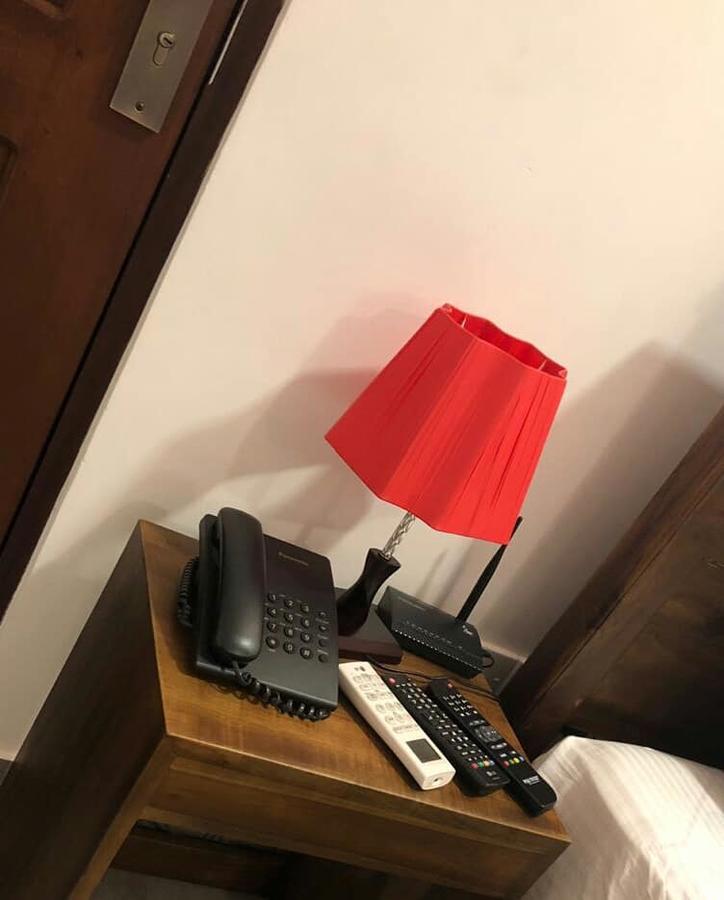 Red Chillies Tourist Inn *