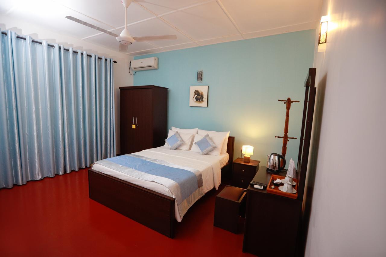 Riverdale Breeze Bed & Breakfast 2*