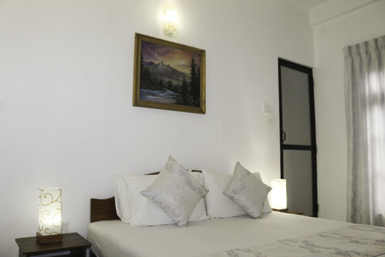 Yoho Travellers Guest house Kandy