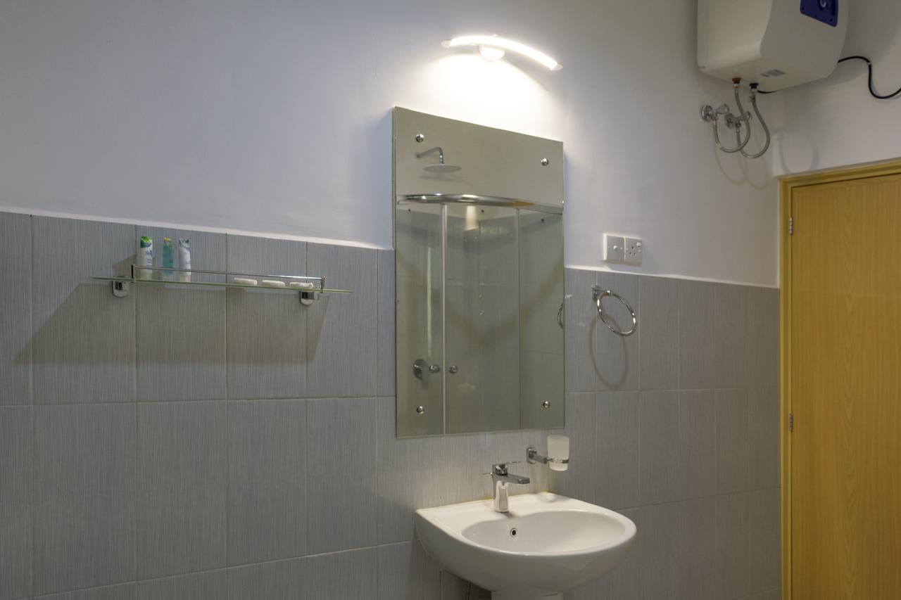 Oriole Hotel 3*