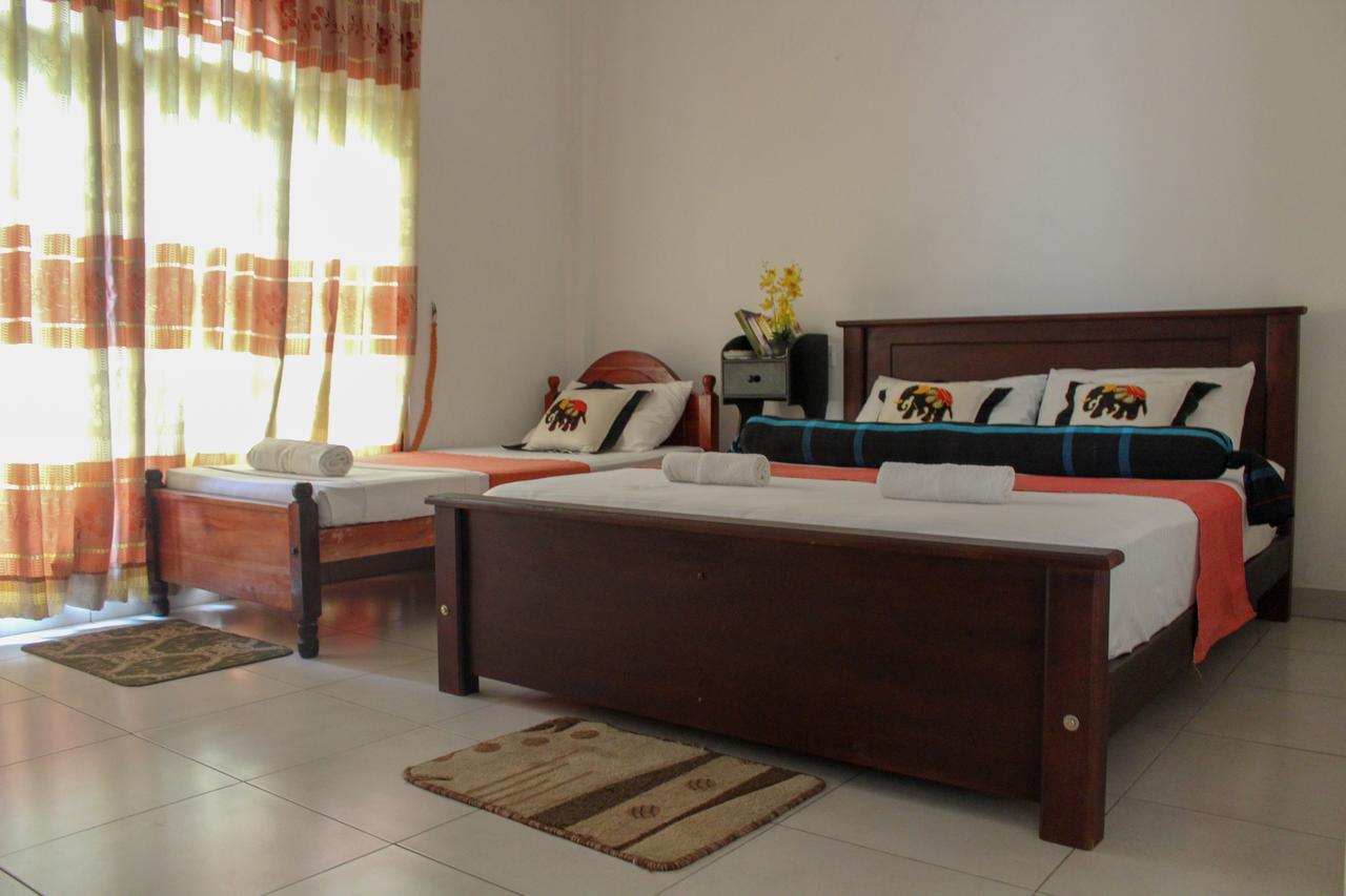 Nethmi Hotel 3*