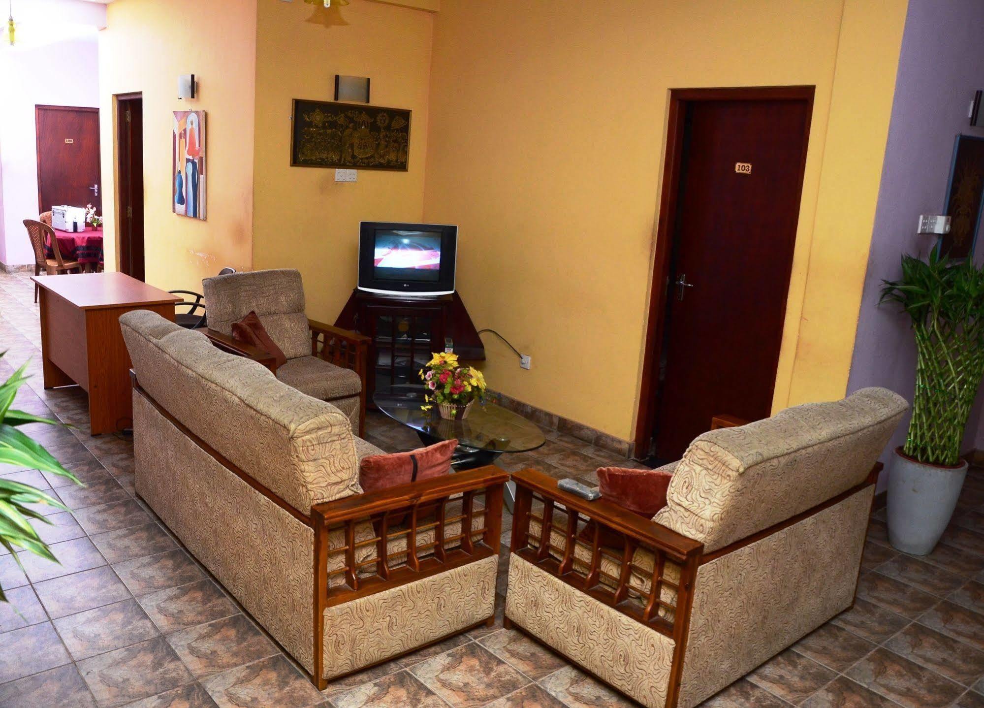 Hotel Oyo 433 Paradise Kandy