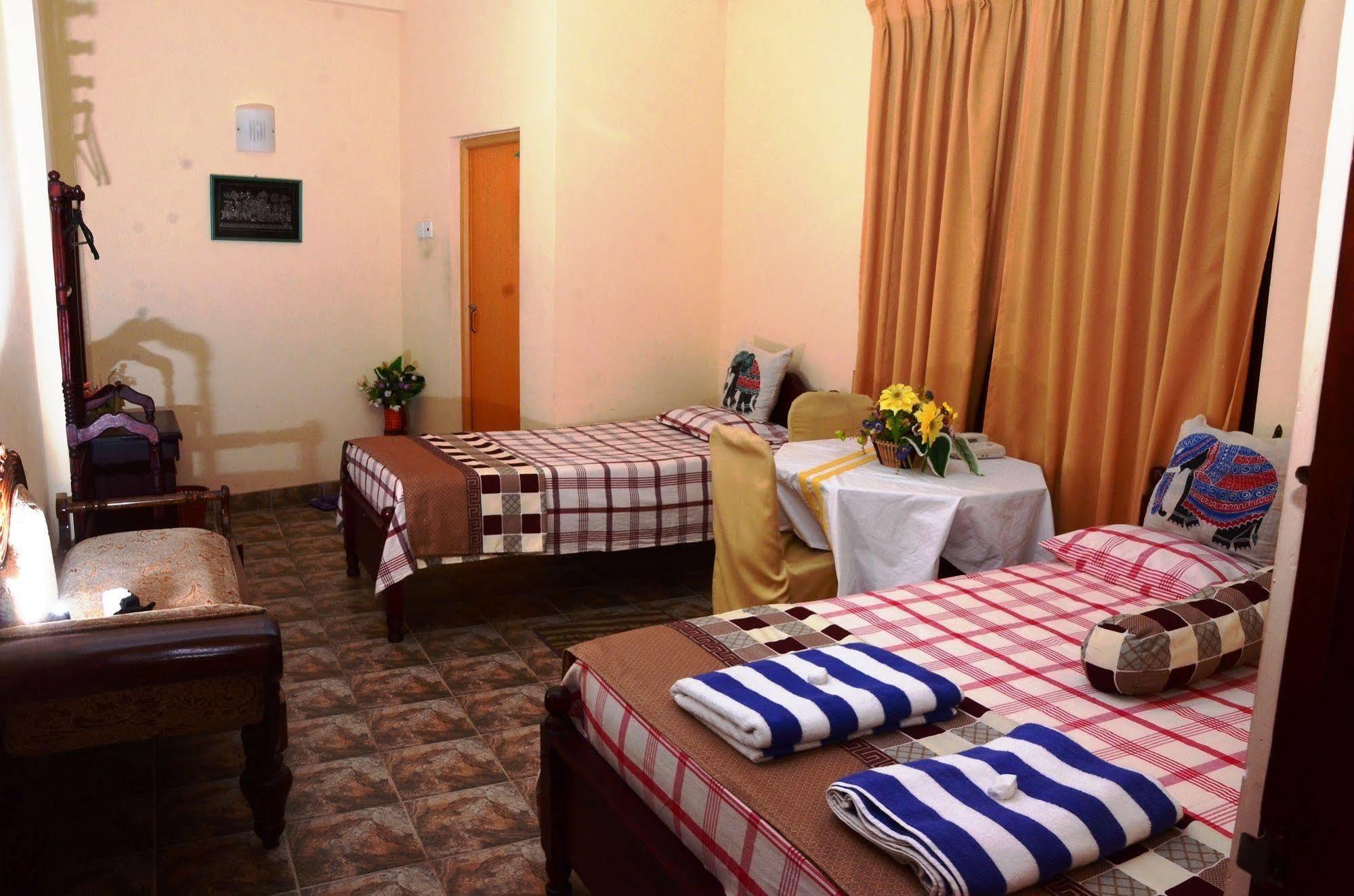 Oyo 433 Paradise Hotel