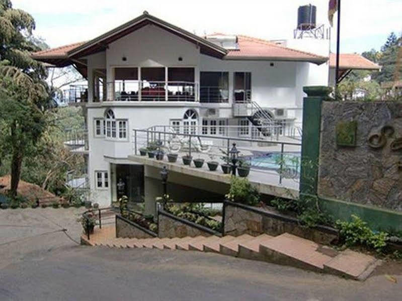 Hotel Senani Kandy