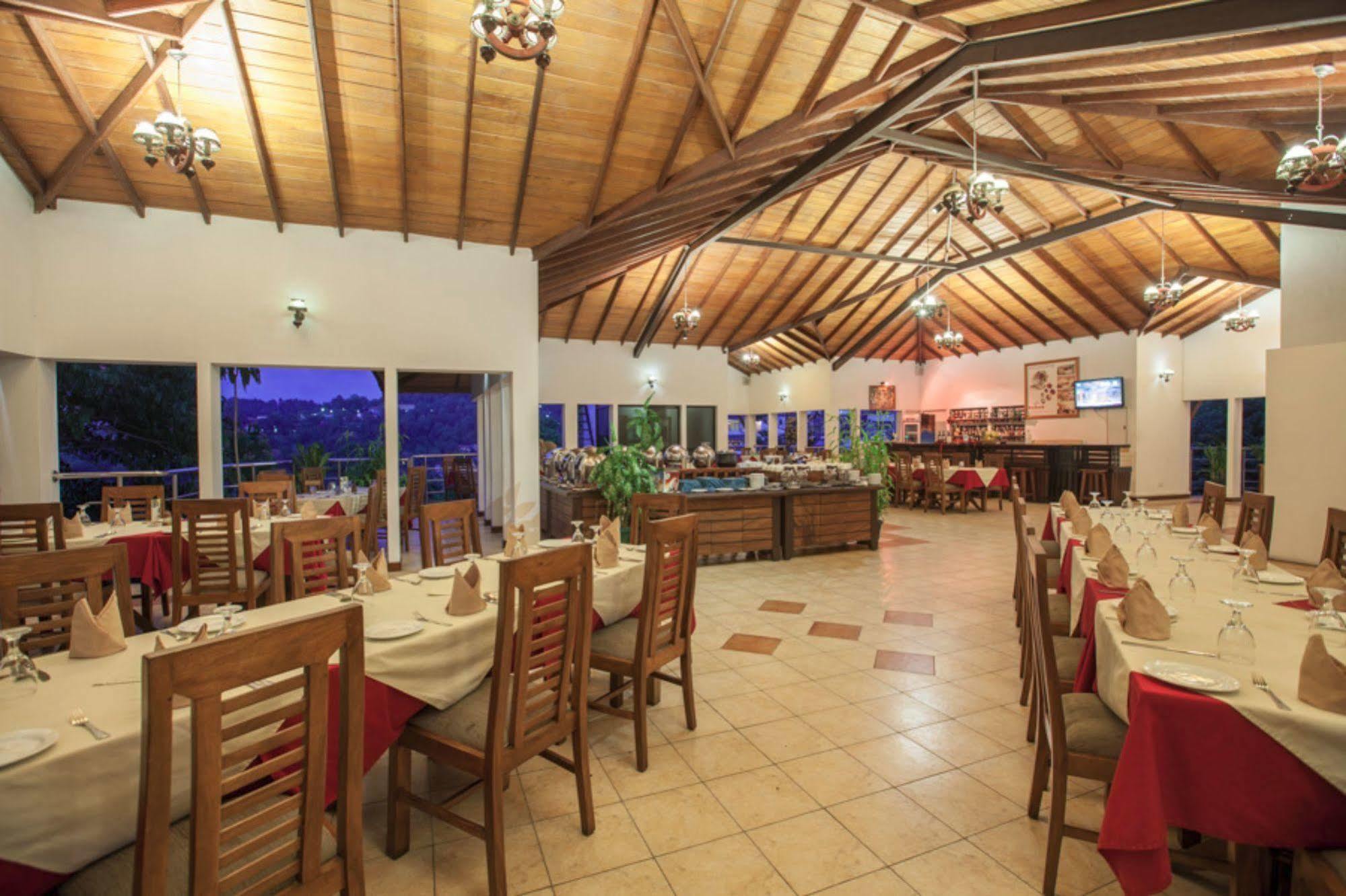 Hotel Senani Kandy