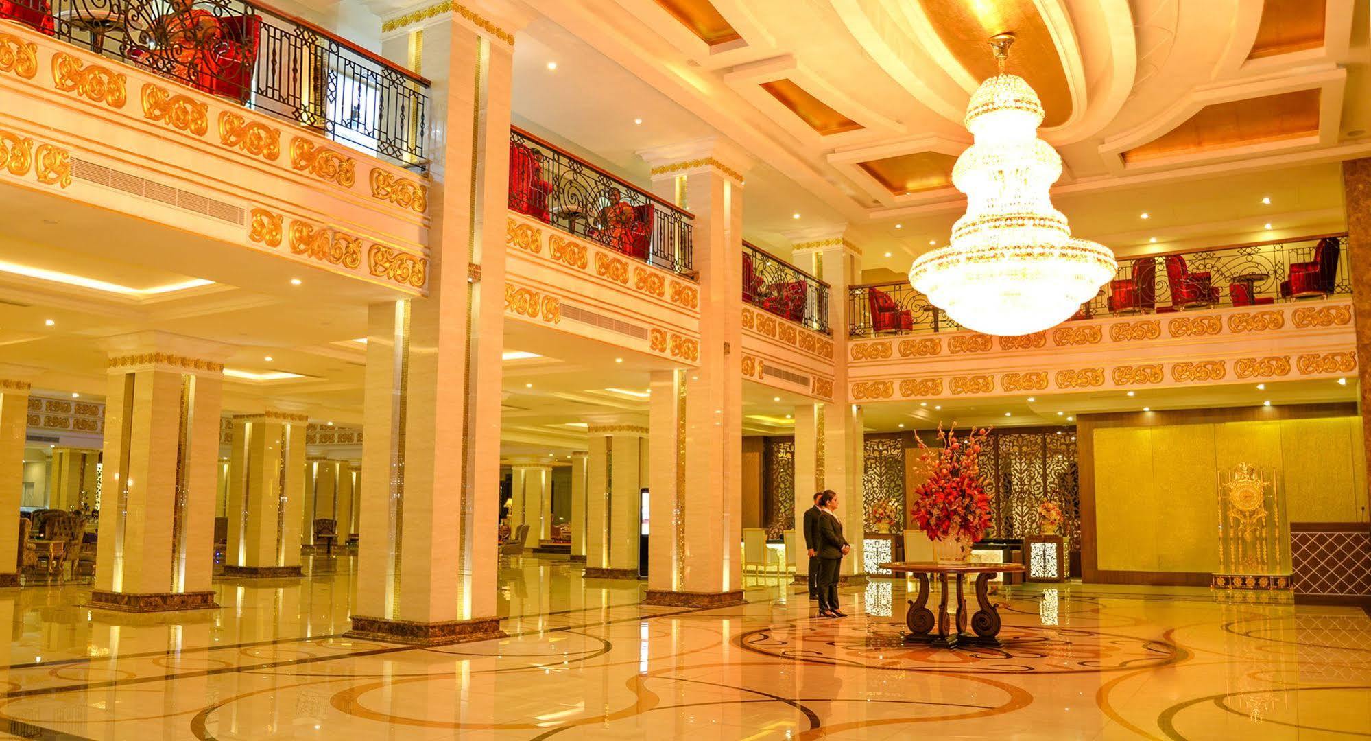 Hotel The Grand Kandyan