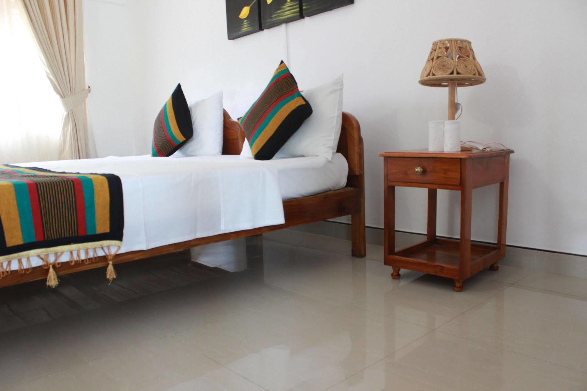 Hotel Hills 4*