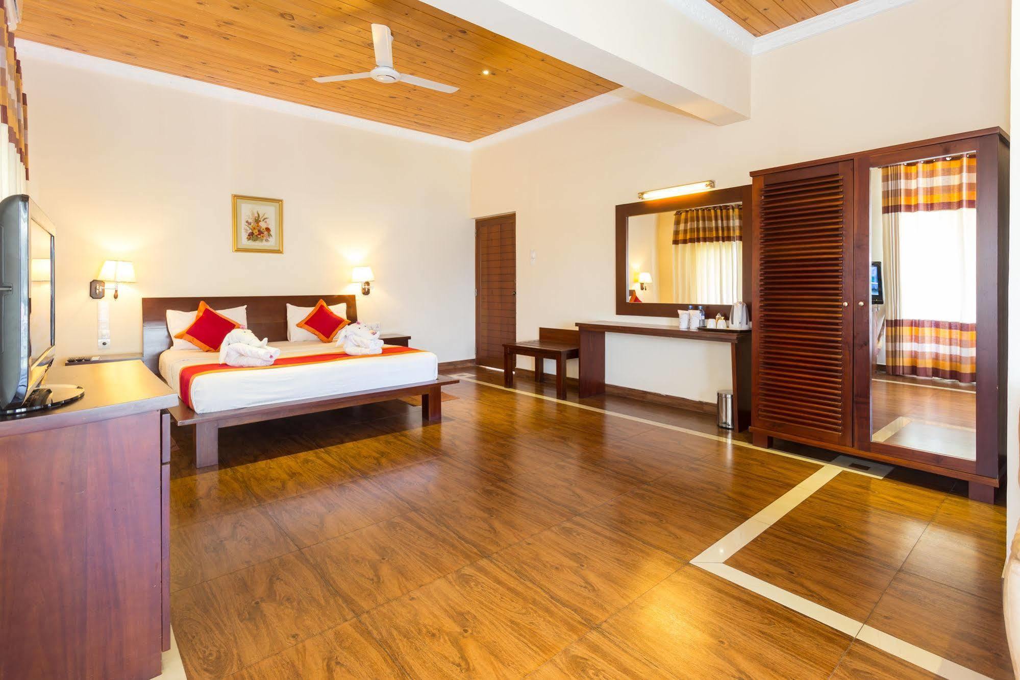 Hotel Serene Grand Kandy