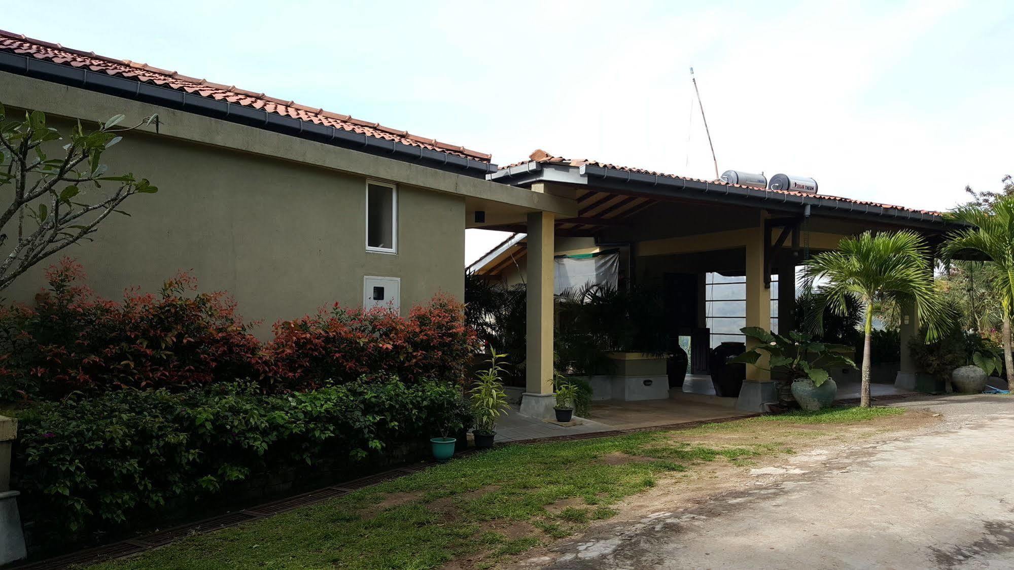 Albatross Boutique Hotel