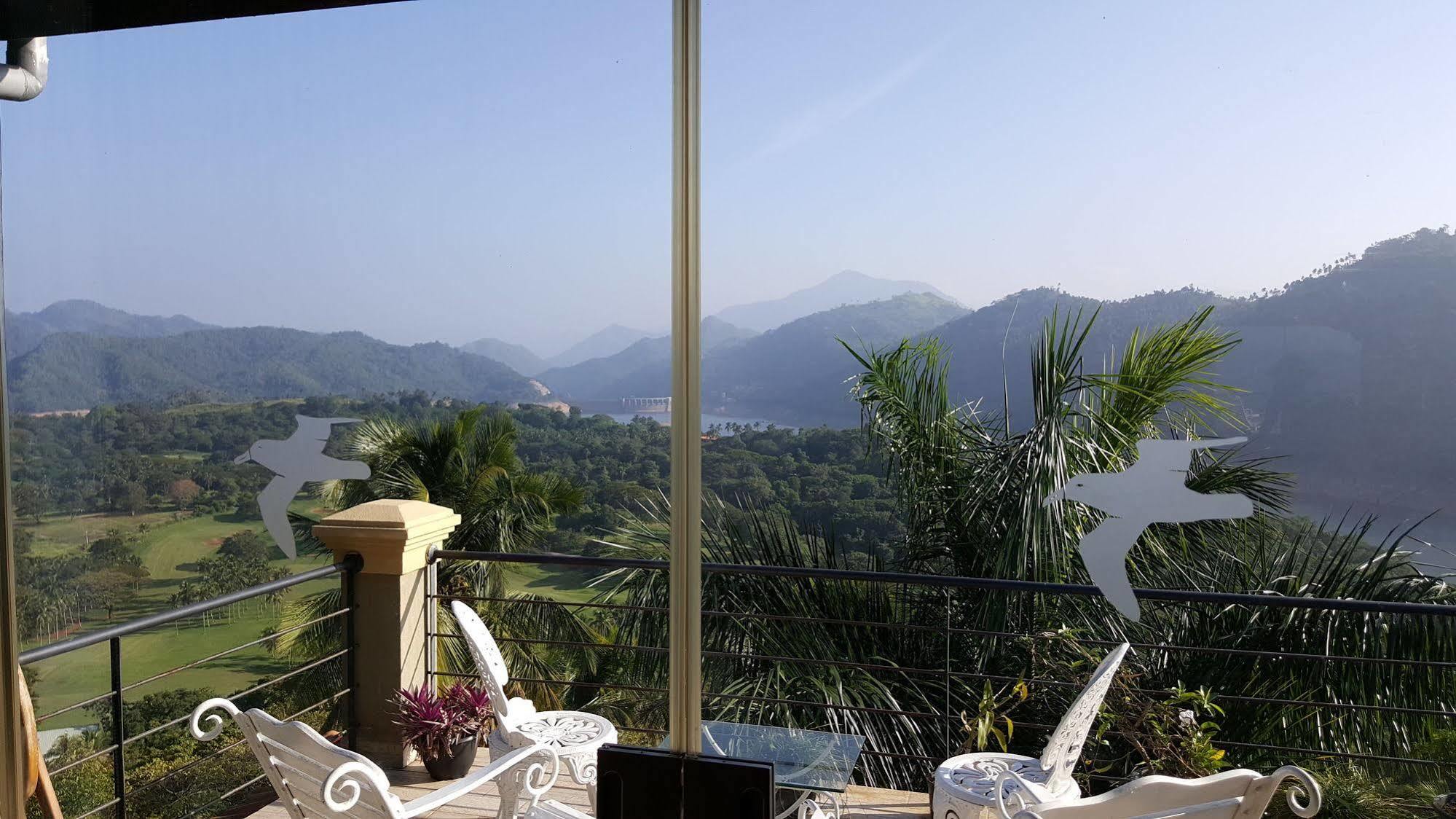 Albatross Boutique Hotel