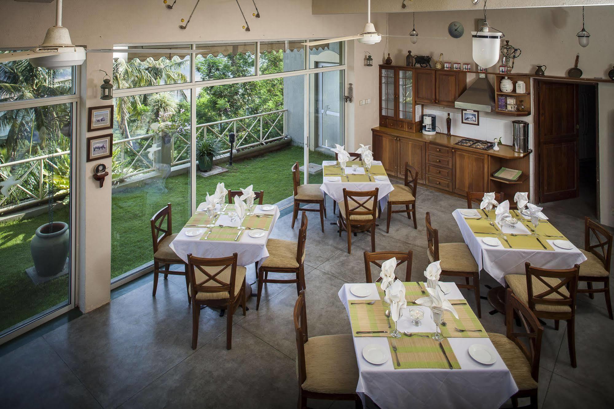 Albatross Boutique 3*