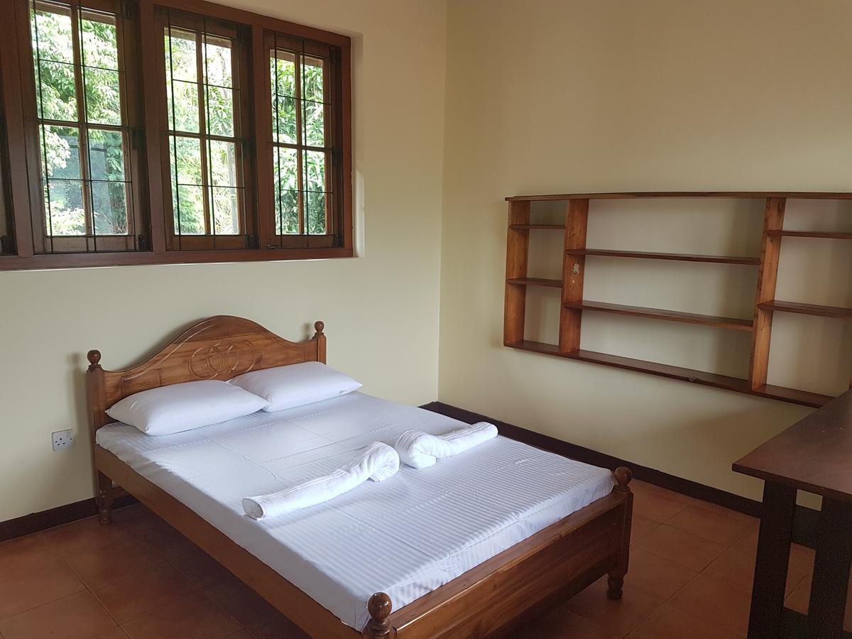 No 51, Menik Rest