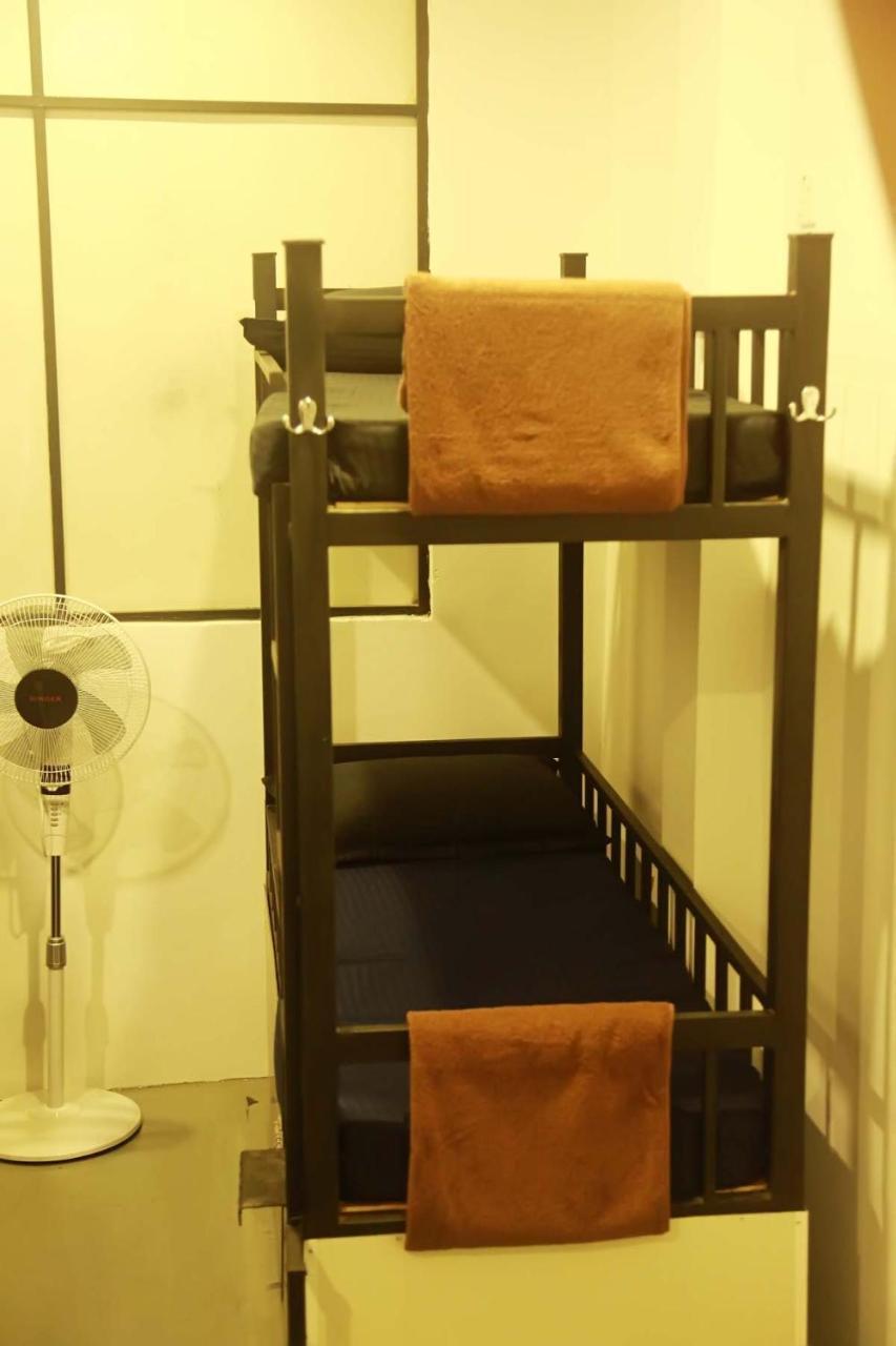 Hostel Mid Town