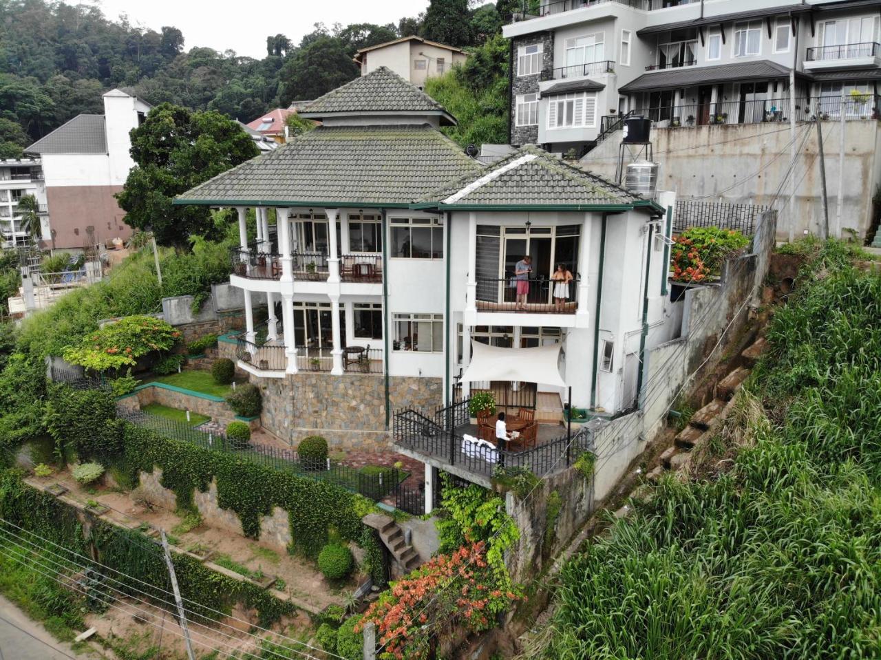 Bed & Breakfast 36