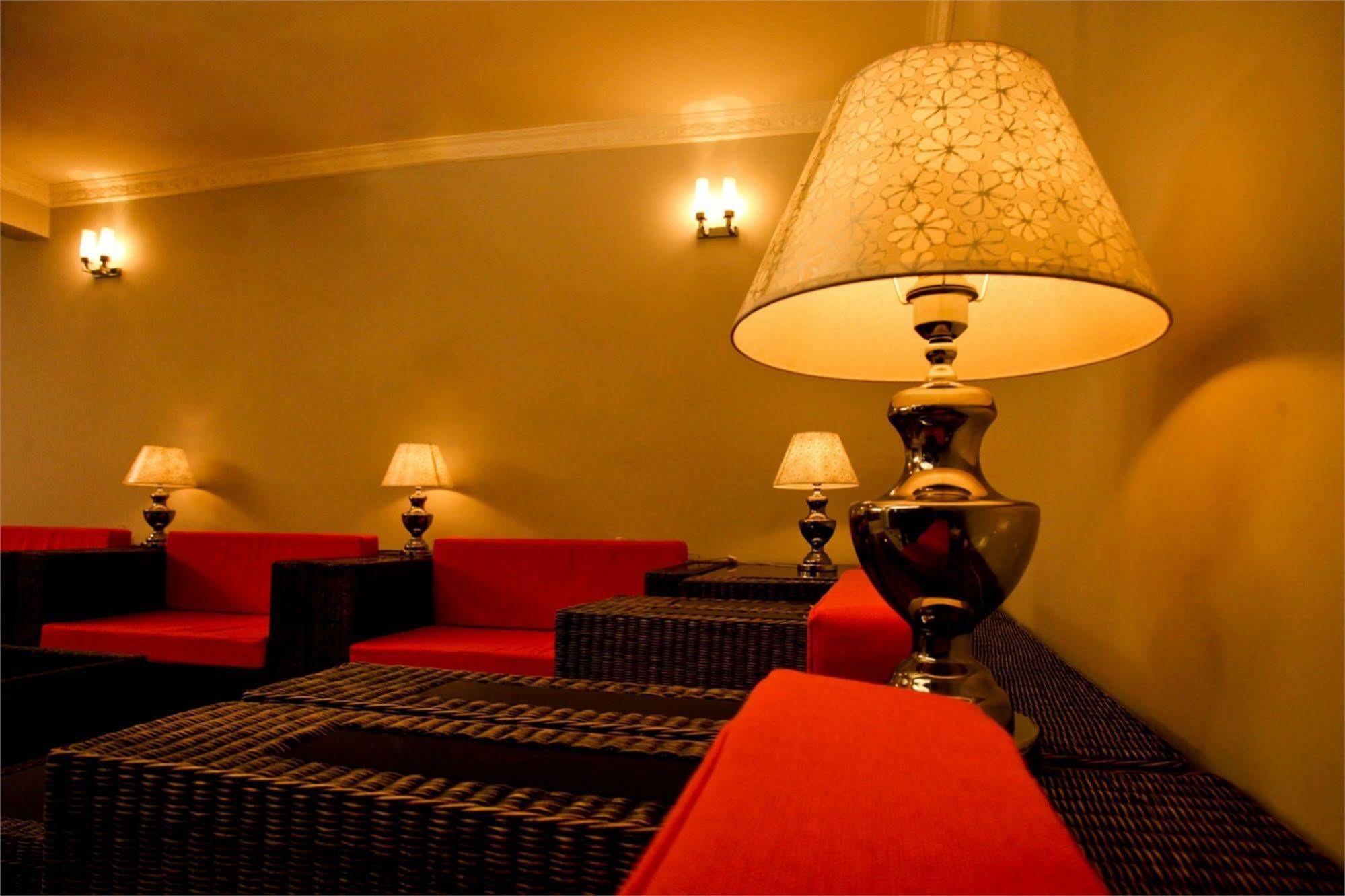 Travellers Nest Hotel Kandy