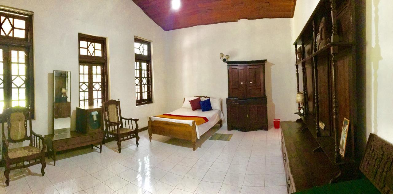 Homestay Antique Tourists *