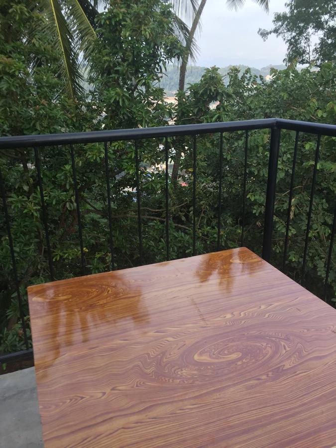 Upland * Kandy