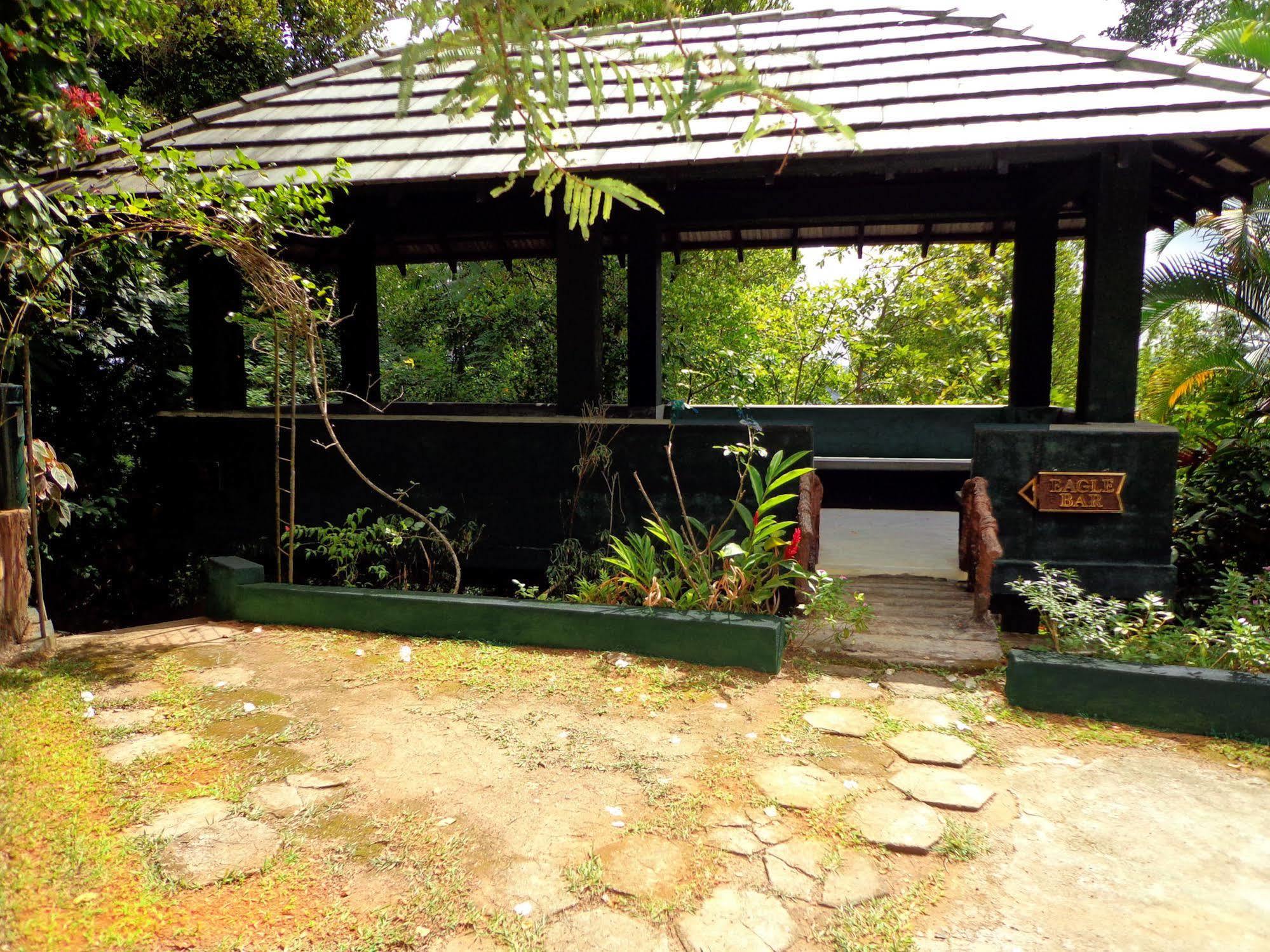 Brookside By Earl's Resort Kandy