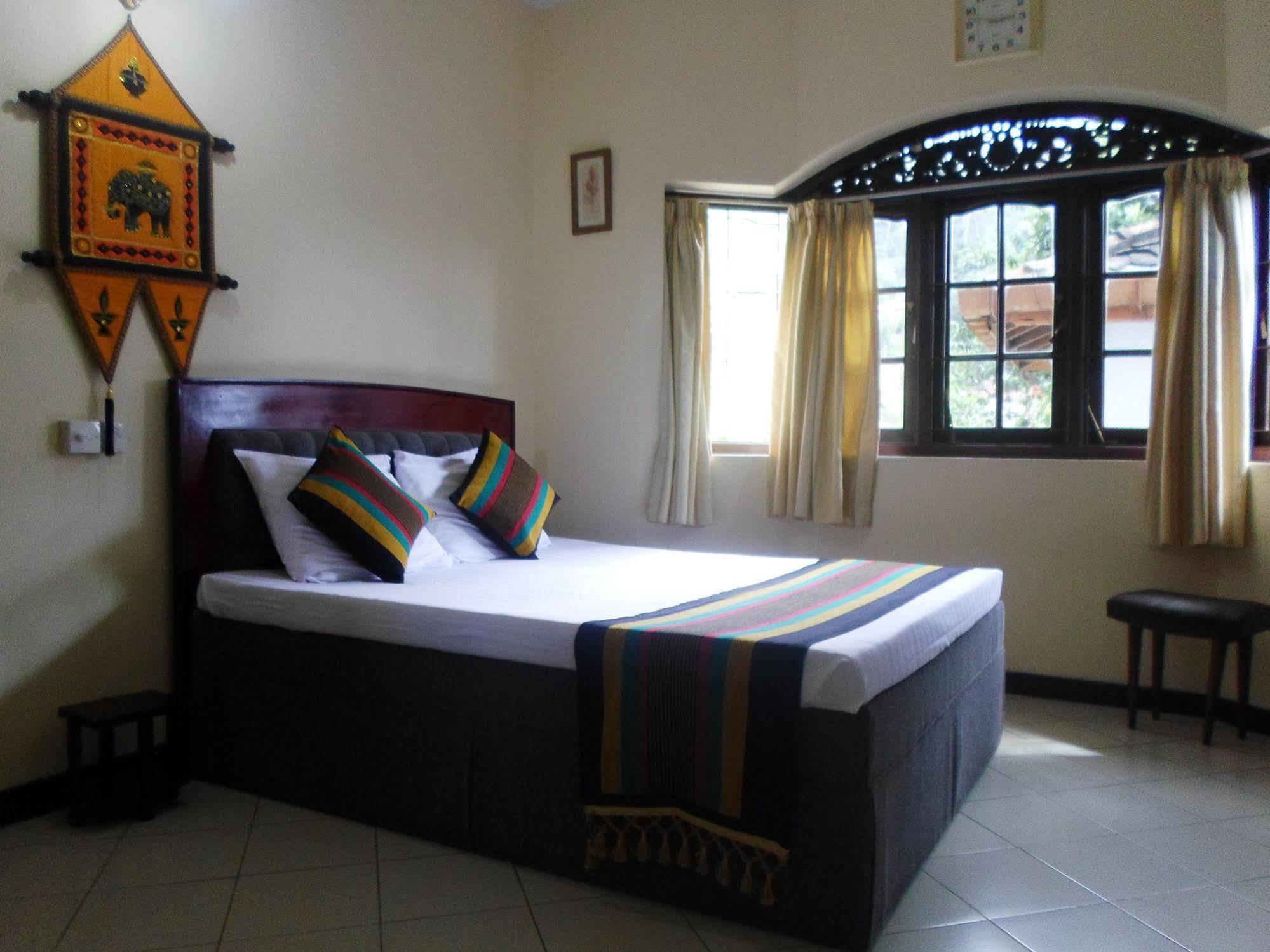 Kandy Green View Boutique 2*