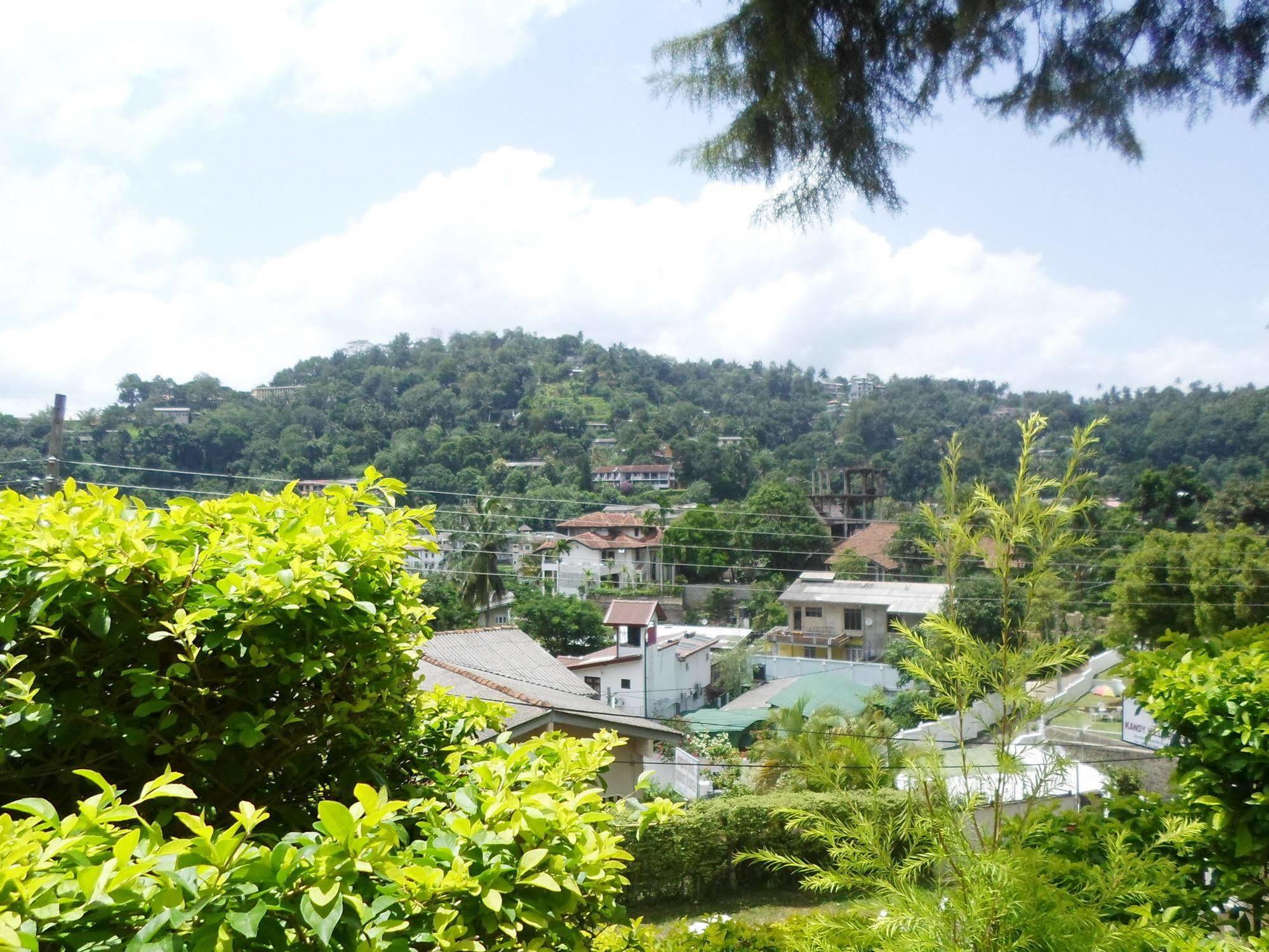 Bed & Breakfast Kandy Green View Boutique