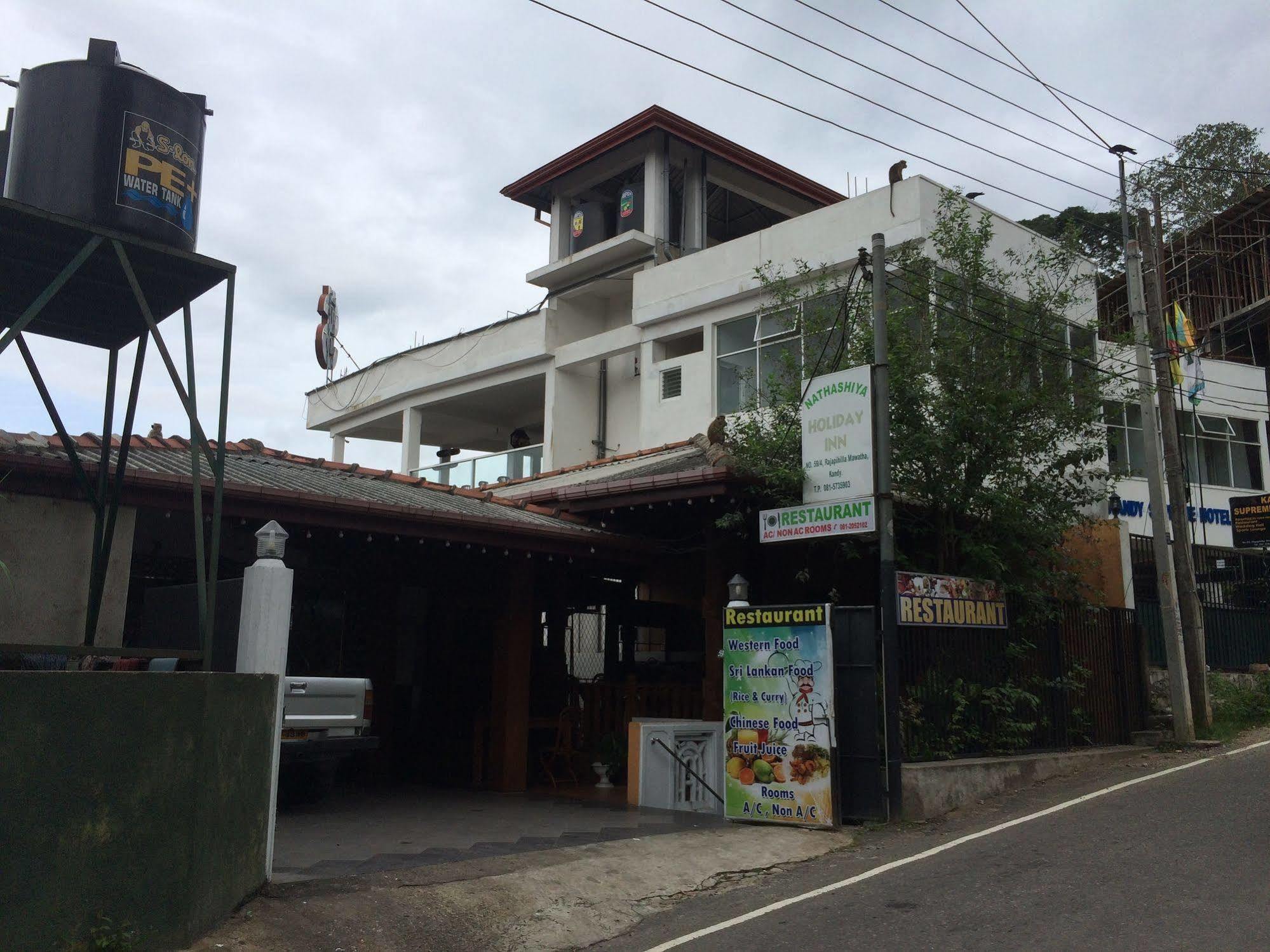 Ceyloni Residency Hotel 2*
