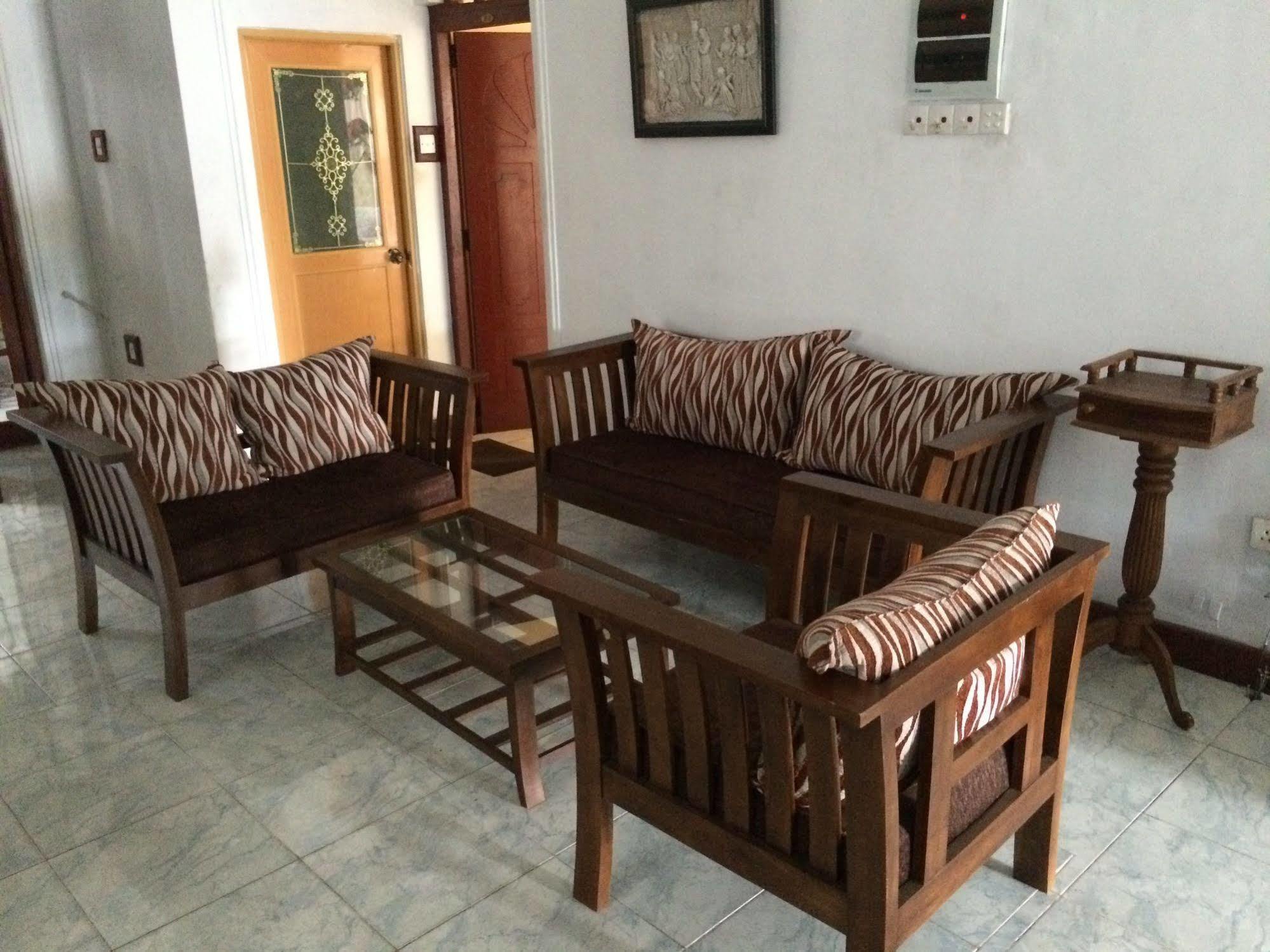 Ceyloni Residency Hotel