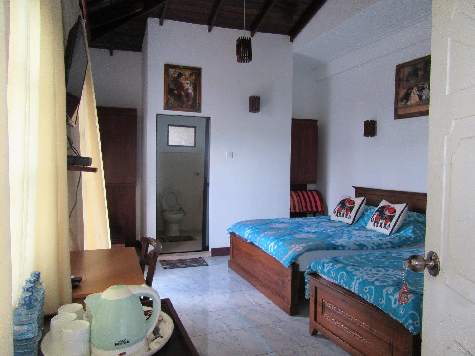 Ceyloni Residency Hotel Kandy