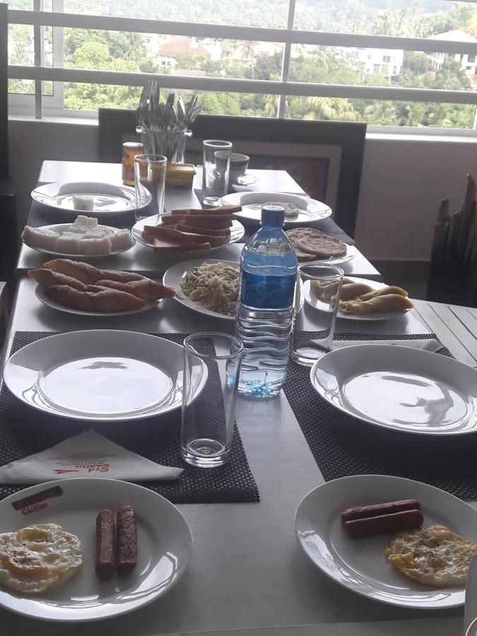 Inn Red Chillies Tourist Kandy
