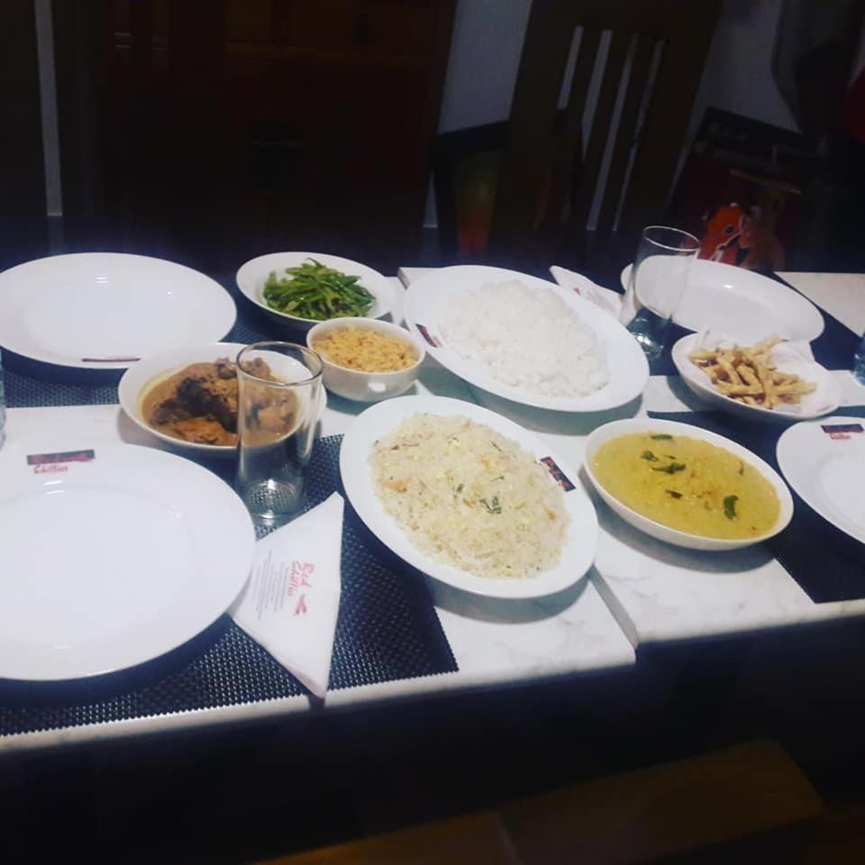 Red Chillies Tourist Inn