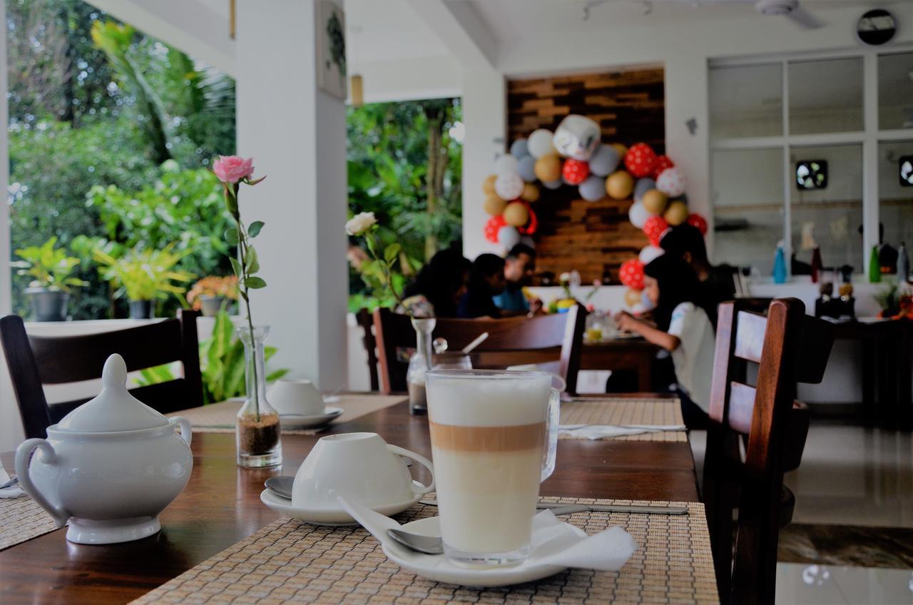 Rivers Edge Nature Resort Kandy