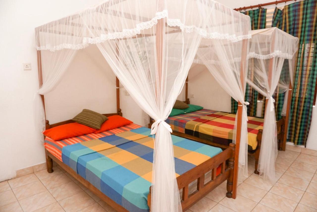 Hipsters Hideout Lounge Hostel *