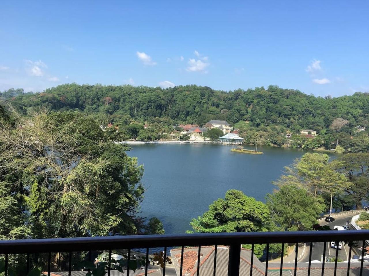 Lakewood Kandy
