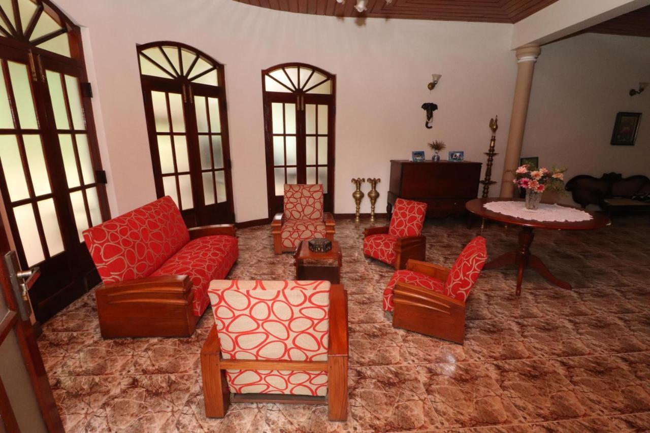 Yoho Granary Guest house 3*