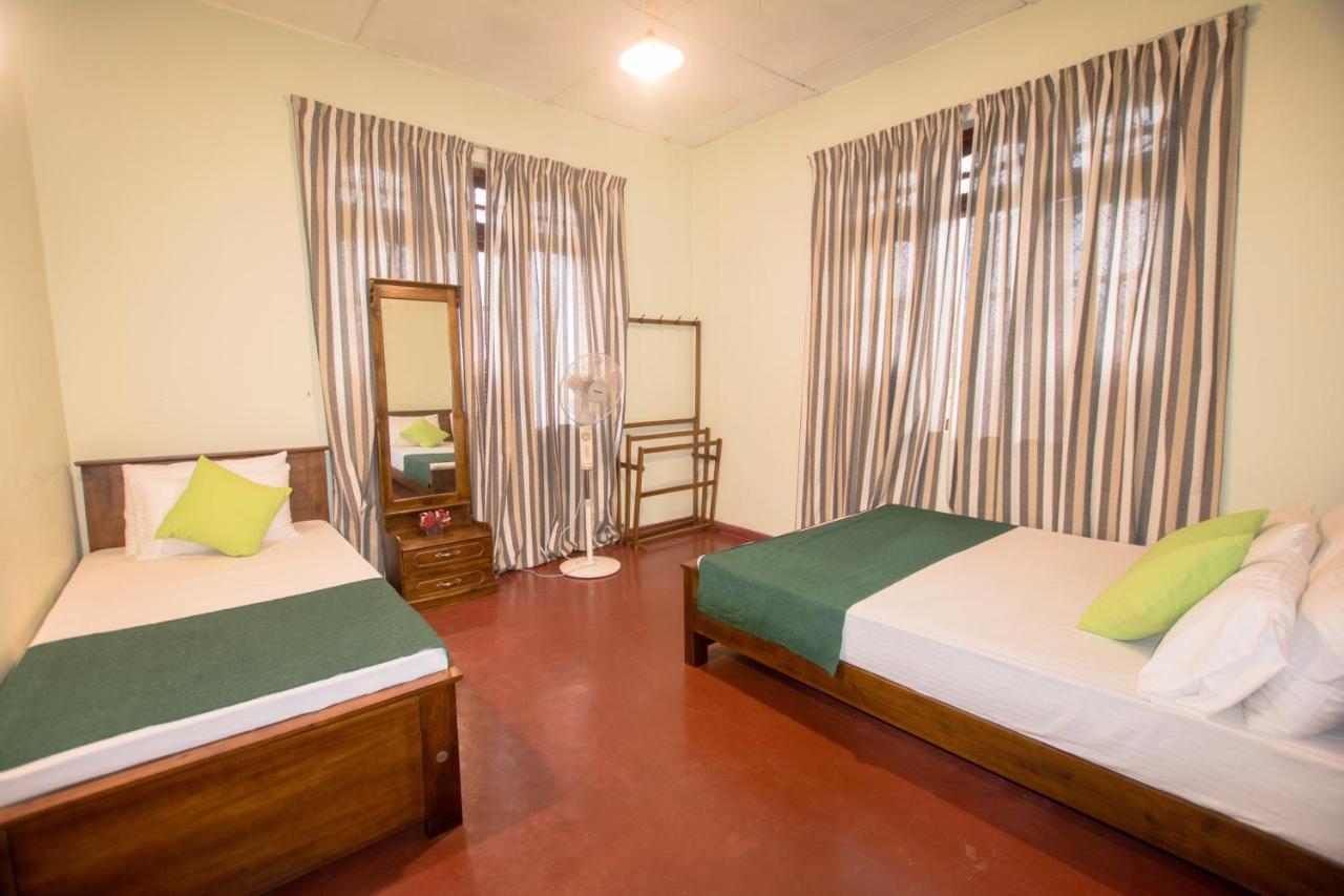 Kandyan Glory Hanthana Homestay *