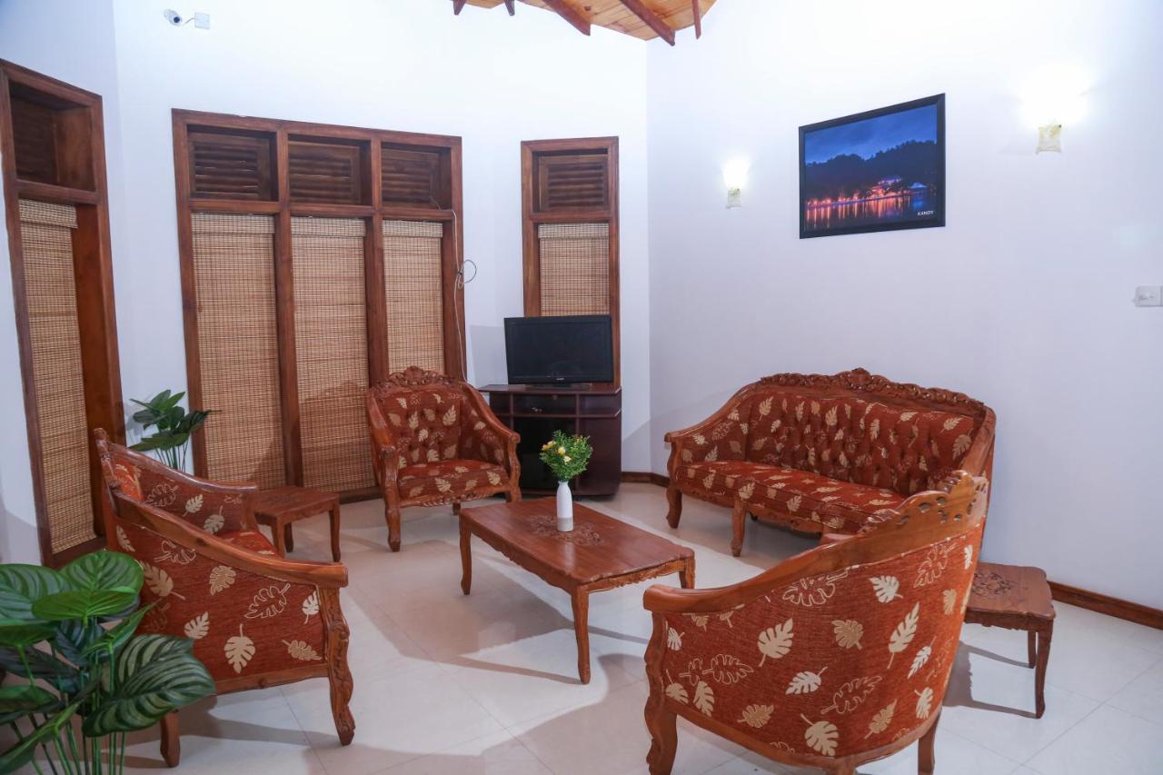Hotel Kandyan Hills By Unique Kandy