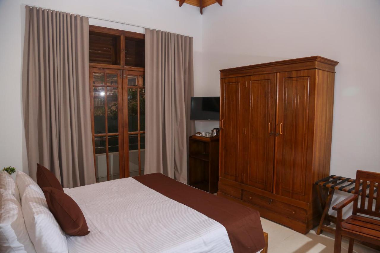 Hotel Kandyan Hills By Unique Kandy