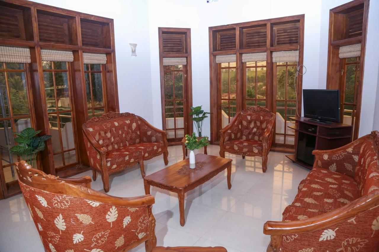Kandyan Hills By Unique 3*