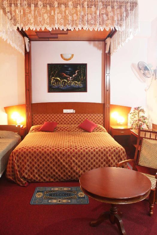 Riverdale Hotel 2*