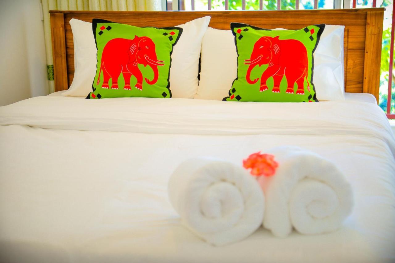 White Bed & Breakfast Kandy