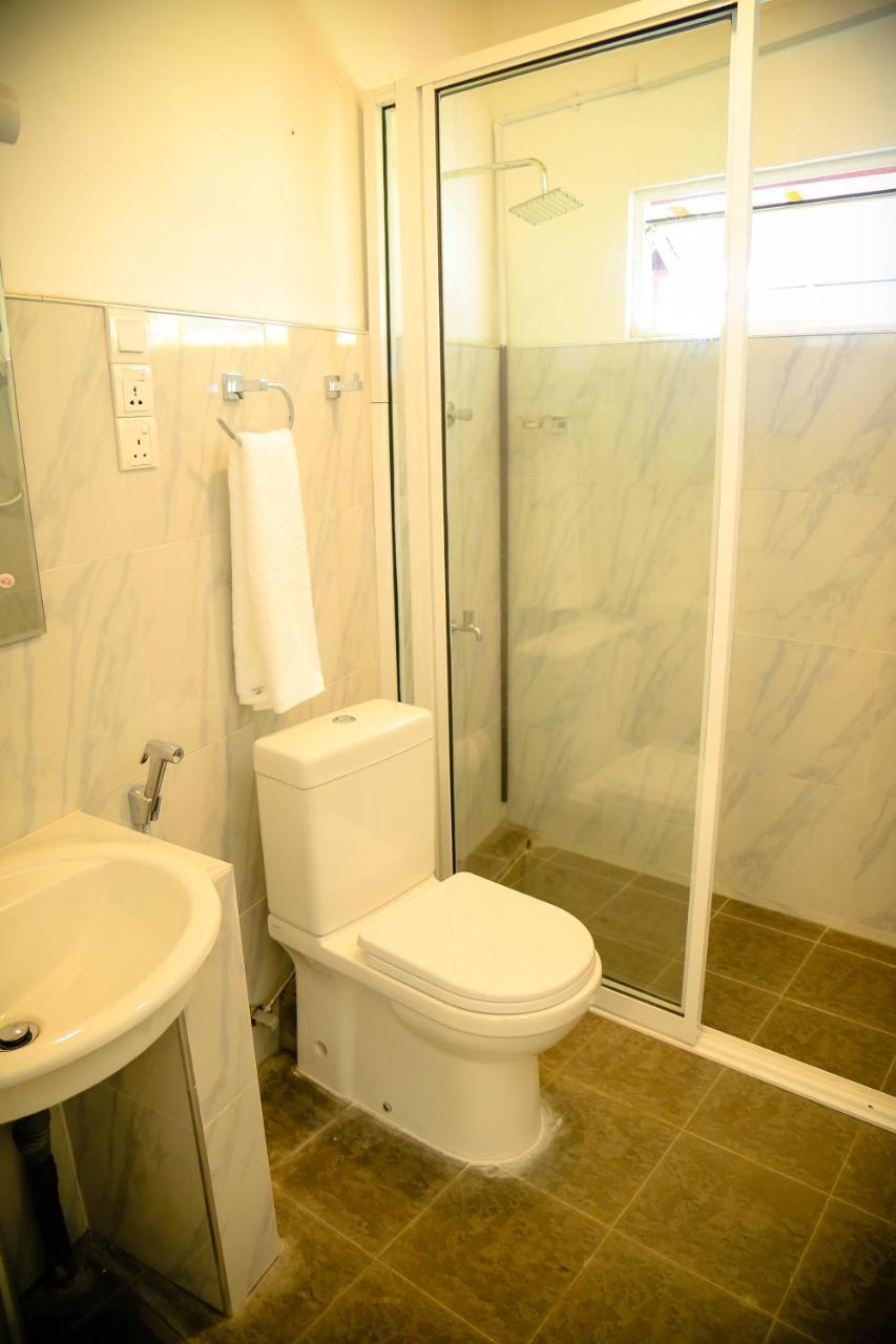 Bed & Breakfast White 3*