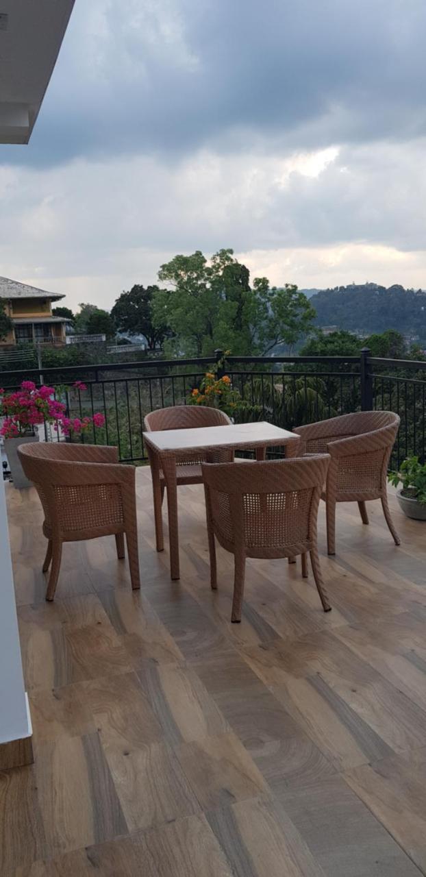 Fairview Guest house 2*
