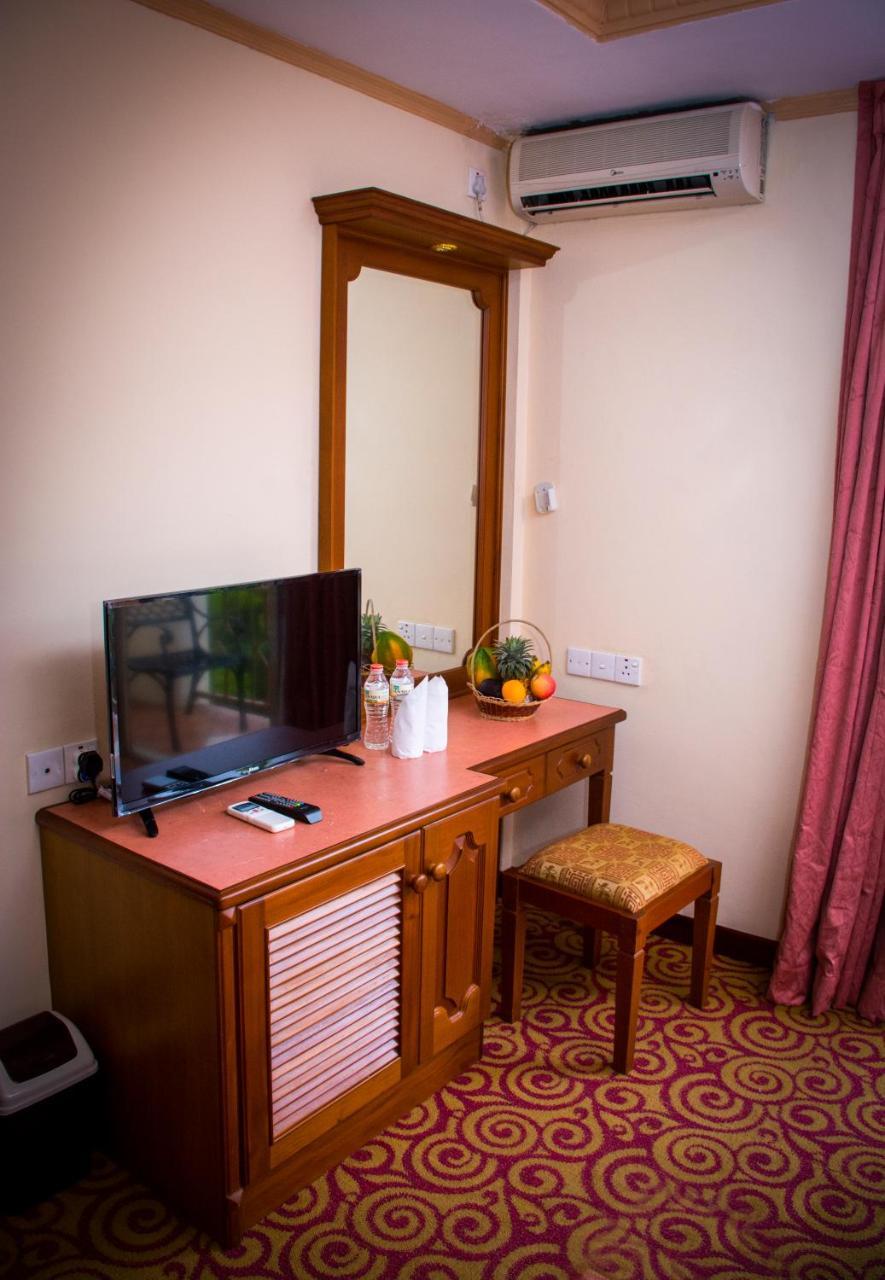 Lakefield Hotel Kandy